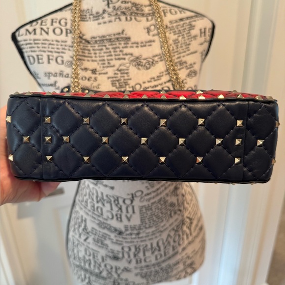 ❤️Valentino Garavani❤️ - Picture 13 of 17